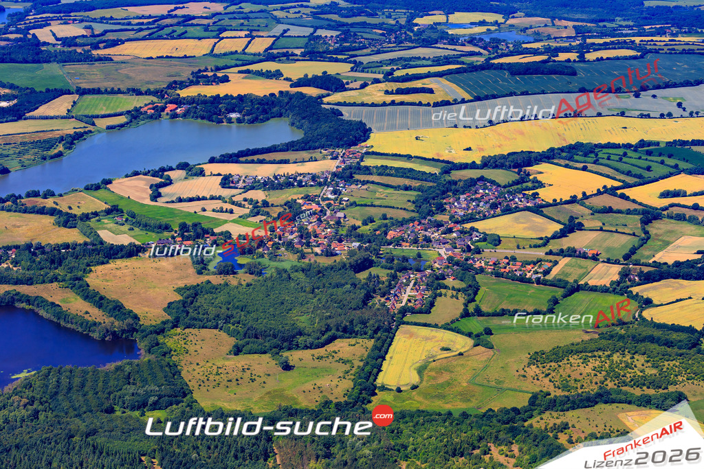 Das Luftbild der Stadt Kasseedorf wurde 2018 vom Flugzeug heraus erstellt (keine Drohne) Aufnahmehöhe ca.400 Meter- hohe Auflösung für beste Druck-Qualität