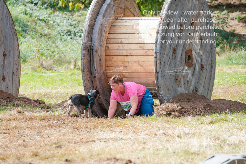 Schlamm_mit_Hund (291 von 460) | stephaniefillaphotographie - Realisiert mit Pictrs.com