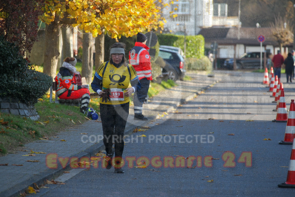 241201_1254_EV4_3359 | Sportfotografie im Rhein-Sieg Kreis, Köln, Bonn, NRW, Rheinland Pfalz, Hessen, etc. Unser Tätigkeitsfeld umfasst den Laufsport vom Volkslauf über den Marathon, Duathlon, Triathon bis zum Ultralauf wie Kölnpfad Ultra oder Schindertrail.
