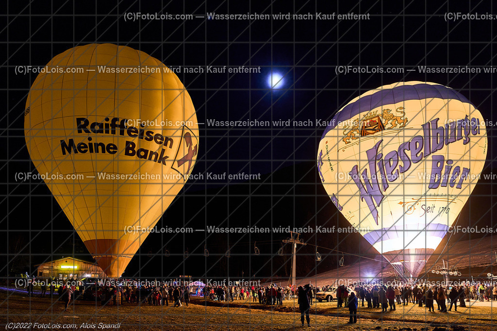 ALP0298_Nacht der Ballone_Lackenhof | (C)FotoLois.com, Alois Spandl, 'Nacht der Ballone' des Ballonclub ÖTSCHERLAND in Lackenhof/Weitental, gemeinsame Veranstaltung mit Tourismusverband ÖTSCHER, Mi 28. Dezember 2022.