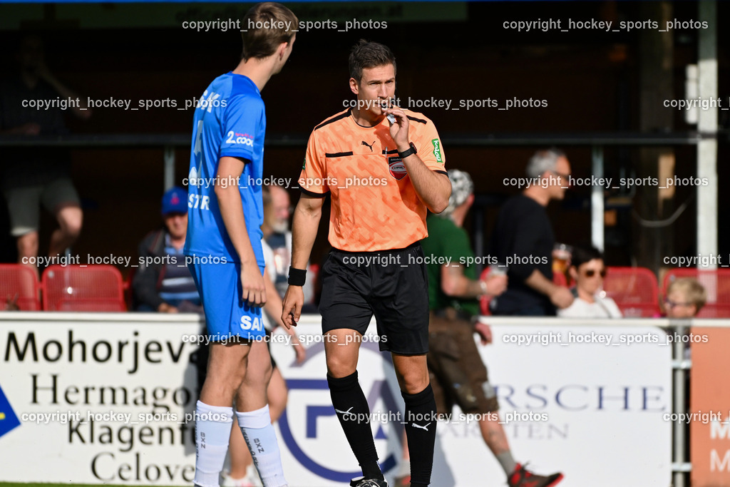 SAK vs. SK Treibach | #5 Jakob Geister SAK, Patrick Treffer Referee, SAK vs. SK Treibach, SAK vs. SK Treibach am 29.05.2024 in Klagenfurt (Sportpark Welzenegg), Austria, (Photo by Bernd Stefan)