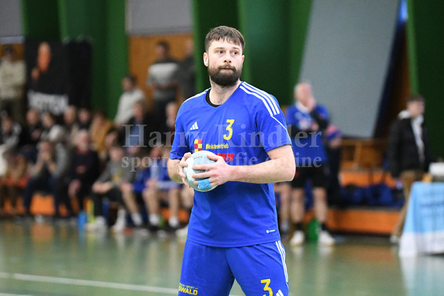 SSG Metten : SpVgg Altenerding  | Jan Matousik (SSG Metten)  - Realisiert mit Pictrs.com