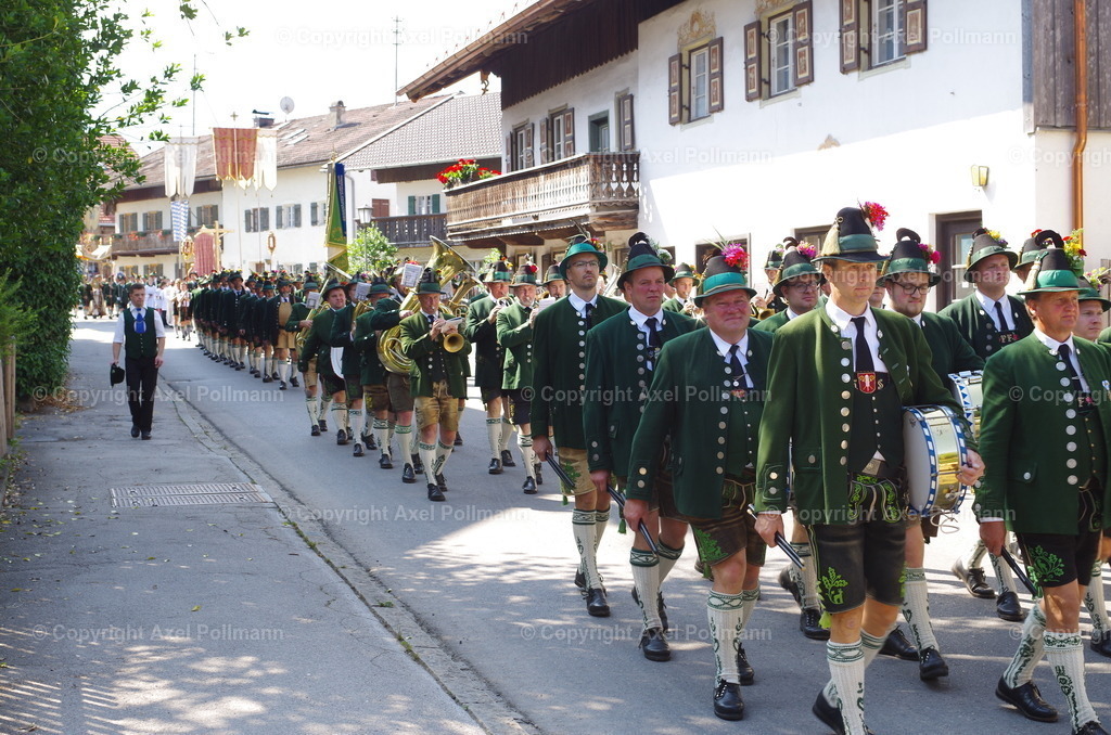 IMGP3723 | fotografiert von Axel PollmannLeonhardi Wallfahrt Benediktbeuern und Murnau, Fronleichnam, Fasching, Landschaft im Loisachtal und Benediktbeuern  - Realisiert mit Pictrs.com