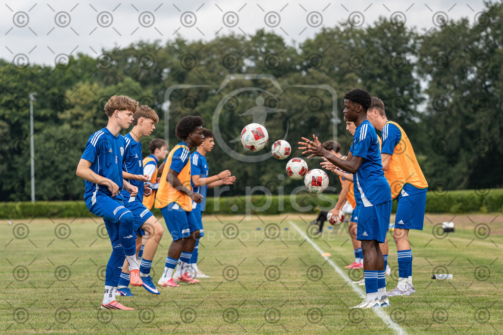 _DSC7750 | Professionelle Fußball- und Sportfotografie. Spielbilder online ansehen und kaufen – Einzelbilder oder komplette Galerien in hoher Qualität. - Realisiert mit Pictrs.com