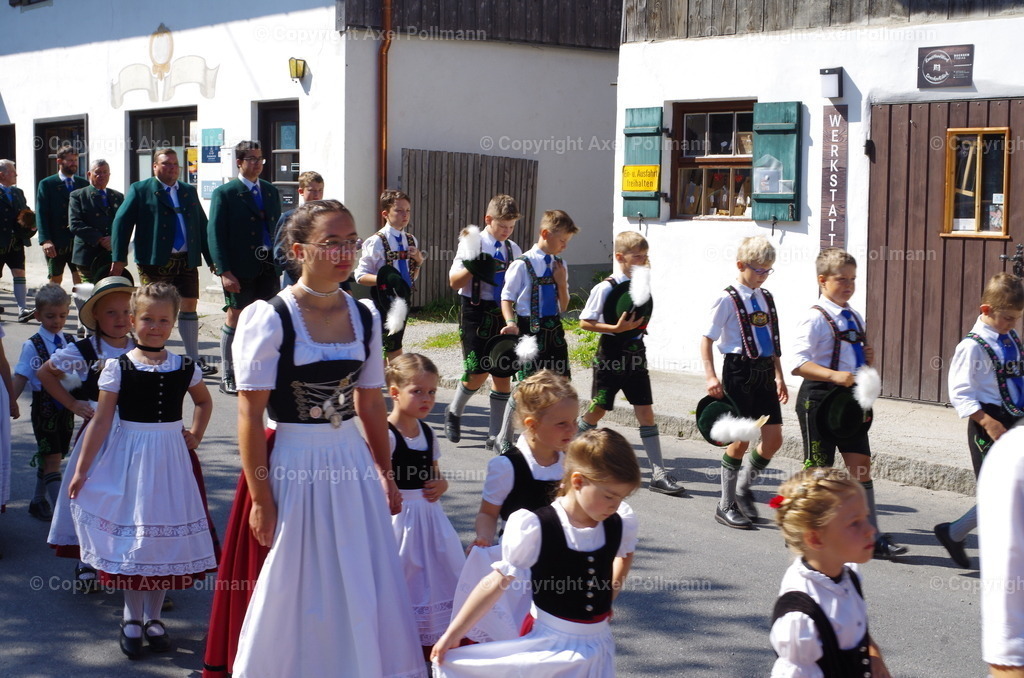 IMGP3658 | fotografiert von Axel PollmannLeonhardi Wallfahrt Benediktbeuern und Murnau, Fronleichnam, Fasching, Landschaft im Loisachtal und Benediktbeuern  - Realisiert mit Pictrs.com