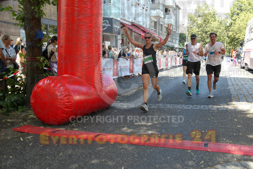 250621_1203_EX1_4721 | Sportfotografie im Rhein-Sieg Kreis, Köln, Bonn, NRW, Rheinland Pfalz, Hessen, etc. Unser Tätigkeitsfeld umfasst den Laufsport vom Volkslauf über den Marathon, Duathlon, Triathon bis zum Ultralauf wie Kölnpfad Ultra oder Schindertrail.
