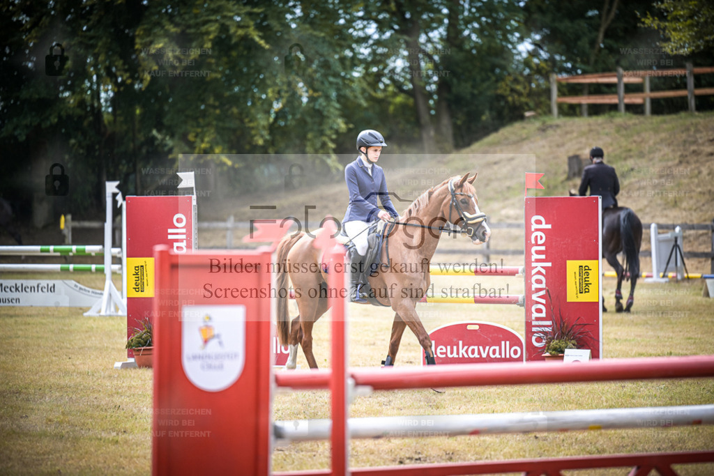 DOS_0443 | Entdecke hochwertige Reitturnierfotos von Foto Oger. Professionell, emotional und authentisch – jetzt Lieblingsmomente im Shop bestellen. - Realisiert mit Pictrs.com