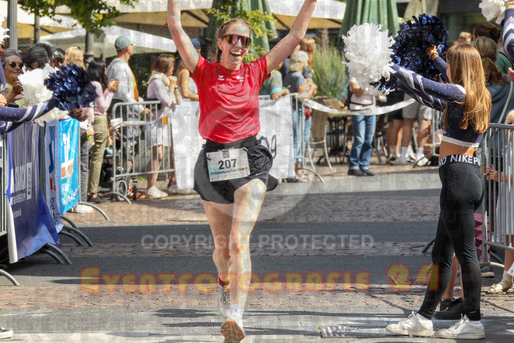 250824_1305_EV4_9839 | Sportfotografie im Rhein-Sieg Kreis, Köln, Bonn, NRW, Rheinland Pfalz, Hessen, etc. Unser Tätigkeitsfeld umfasst den Laufsport vom Volkslauf über den Marathon, Duathlon, Triathon bis zum Ultralauf wie Kölnpfad Ultra oder Schindertrail.