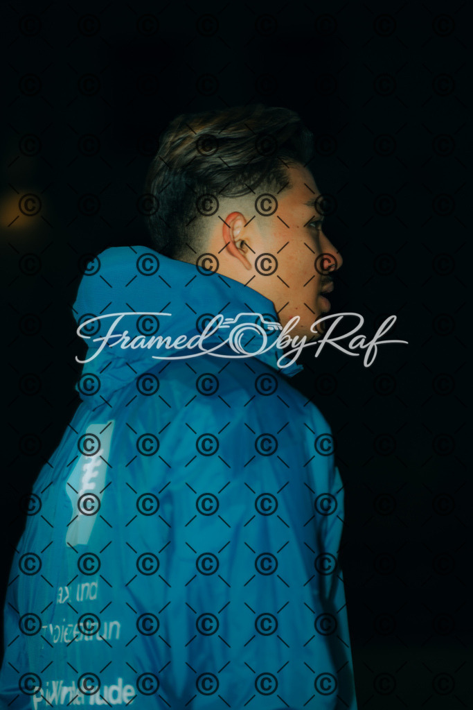 DSC03032 | Professioneller Online-Store für hochwertige Fotografie: Entdecke einzigartige Bilder aus Street, Events und Lifestyle. Sichere dir exklusive Prints und digitale Downloads in bester Qualität für dein Zuhause oder Projekte. - Realisiert mit Pictrs.com