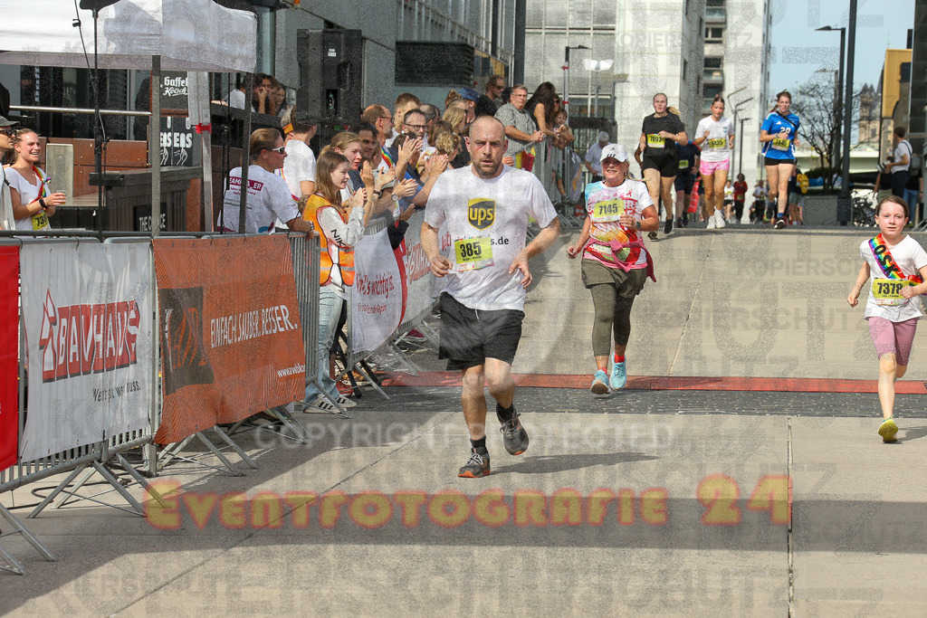 250920_1338_EX1_5960 | Sportfotografie im Rhein-Sieg Kreis, Köln, Bonn, NRW, Rheinland Pfalz, Hessen, etc. Unser Tätigkeitsfeld umfasst den Laufsport vom Volkslauf über den Marathon, Duathlon, Triathon bis zum Ultralauf wie Kölnpfad Ultra oder Schindertrail.