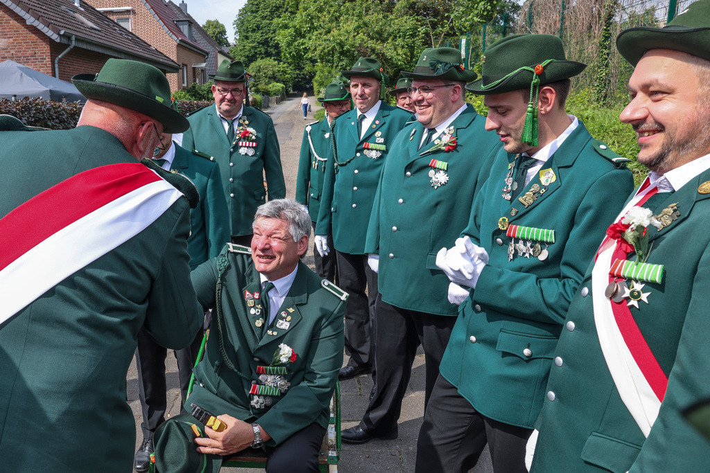 top-top.de 240601-104 | Foto, Video, Fotografie, Videografie, Fotobox, DJ, Discjockey, Musik, Musikbox, Veranstaltung, Photobooth, Amazon, Ebay, Buchtipp, Bestseller, Autor, Verlag, Buch, Wesel, Hamminkeln, NRW, Dinslaken, Rees, Drohne, Hochzeit, Party, Fotobox, Wesel, Fotograf