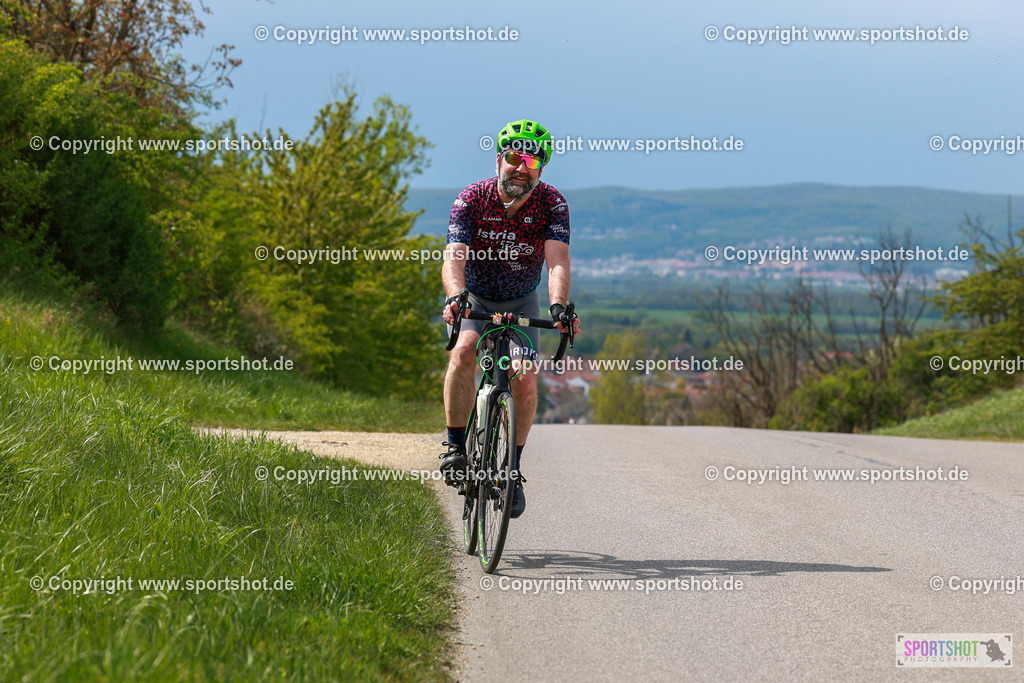 445_AR6_2384 | Neusiedlersee Radmarathon 2026@sportshot_your_pictrs #yourpictures#roadtowm2029 #nrm #neusiedlerseeradmarathon #neusiedlersee #neusiedlerseetourismus #burgenland #mörbisch #nrm26 #burgenlandtourismus #voglundco #poweredbyburgenlandtourismus #radsport #rad #marathon #ucigranfondo #visitburgenland #ucigranfondoworldseries