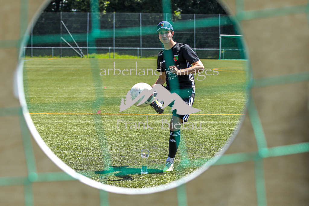 OE7A0064 | vom Weissbierglas auf die Torwand