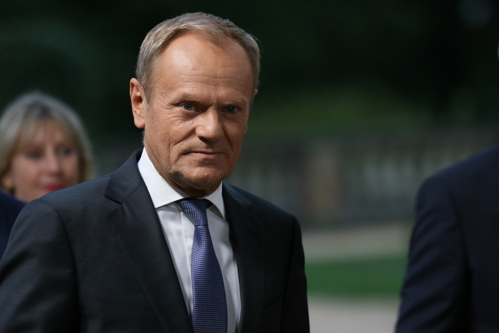 M100 Media Award: „Preis der europäischen Presse“ in Potsdam für das Ukrainische Volk verliehen. | Mit dem M100 Media Award, der sich als „Preis der europäischen Presse“ versteht, wird in diesem Jahr das Ukrainische Volk ausgezeichnet. Die Auszeichnung nimmt stellvertretend Wladimir Klitschko in der Orangerie im Park Sanssouci entgegen. Das Bild zeigt Donald Tusk vor der Preisverleihung.