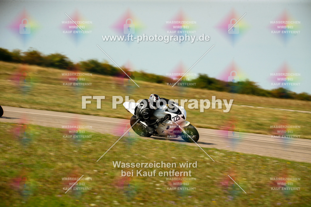 _MOT6175 | Hier findet Ihr Bilder von Touristenfahrten auf der Nürburgring Nordschleife oder von anderen Veranstaltungen die ich besucht habe. Viel Spass beim Durch Schauen 