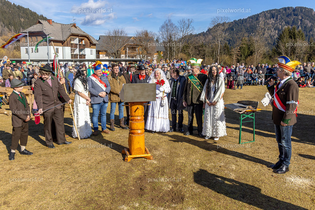 Bärentreiben in Steuerberg | Bildershop von pixelworld.at - Realisiert mit Pictrs.com