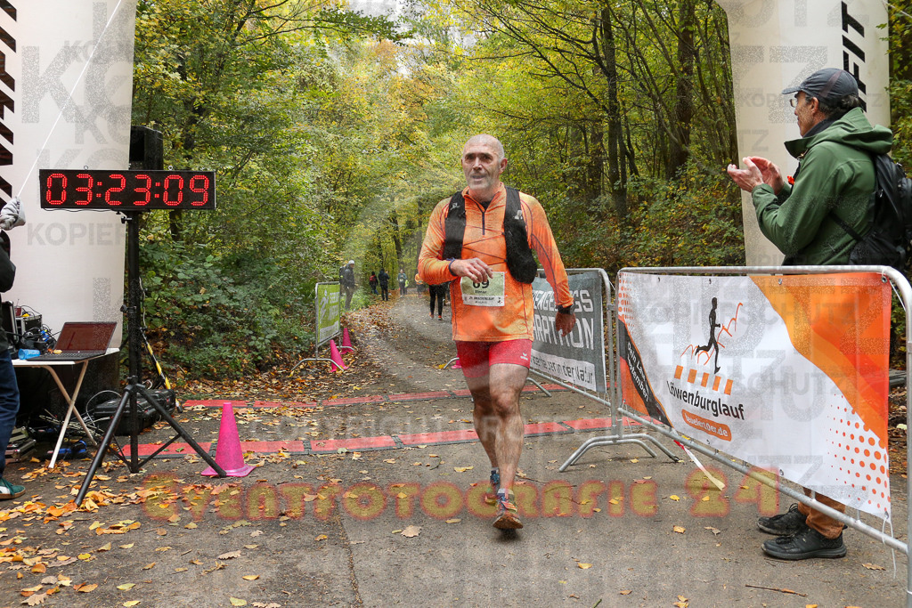 251026_1324_EX1_3389 | Sportfotografie im Rhein-Sieg Kreis, Köln, Bonn, NRW, Rheinland Pfalz, Hessen, etc. Unser Tätigkeitsfeld umfasst den Laufsport vom Volkslauf über den Marathon, Duathlon, Triathon bis zum Ultralauf wie Kölnpfad Ultra oder Schindertrail.
