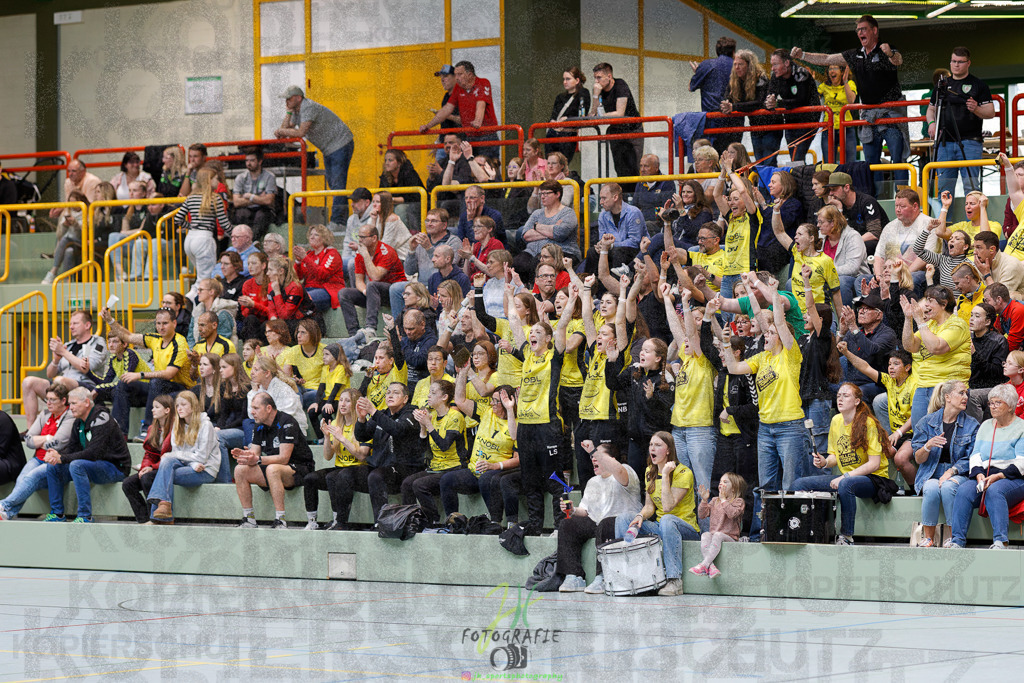 Hessenmeisterschaft wJC - Finale; HSG Kleenheim - HSG Weiterstadt/ Braunsh.Worf. | Hessenmeisterschaft wJC - Finale; HSG Kleenheim - HSG Weiterstadt/ Braunsh.Worf. am 22.03.2025 in Biedenkopf (Sporthalle Lahntalschule)Photo © 2025 - Jörg Heinrich - Realisiert mit Pictrs.com