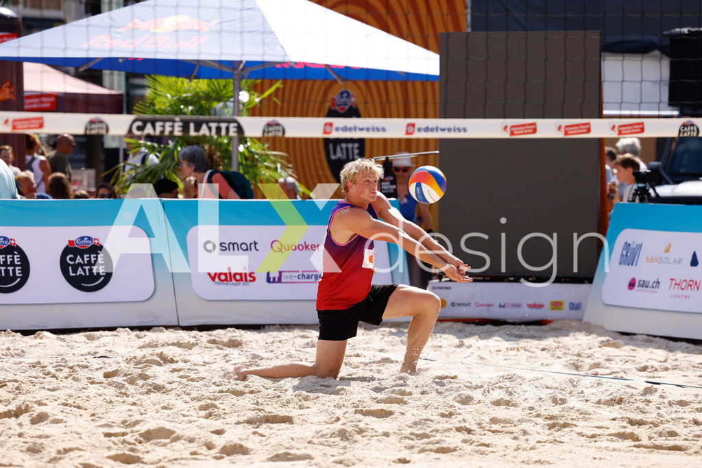 Obi BeachTour 2026 - Basel | BASEL, SWITZERLAND - JULY 17: JACOB HEJLSVIG PETERSEN (DEN) during the Obi BeachTour 2026 match between BREER / KÄLIN (SUI) and NAPIER / PETERSEN (DEN) at Barfüsserplatz on July 17, 2026 in Basel, Switzerland. - Realisiert mit Pictrs.com