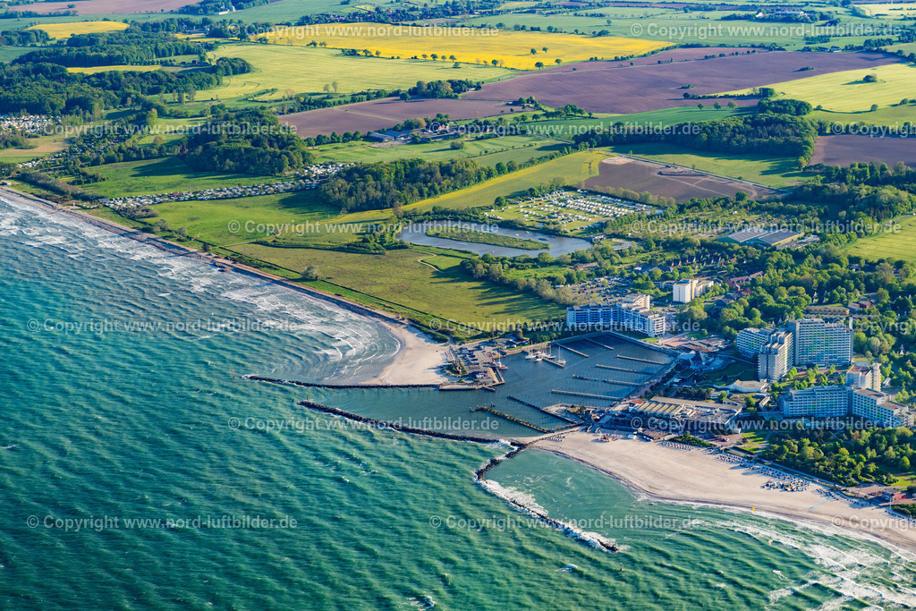 Damp_ELS_3010170524 | OSTSEEBAD DAMP 17.05.2024 Hochhaus- Gebaude der Hotelanlage " Ostseehotel Midgard " an der Straße Seute-Deern-Ring - Seeuferweg in Ostseebad Damp im Bundesland Schleswig-Holstein, Deutschland. Weiterführende Informationen bei: ostsee resort damp GmbH. // High-rise building of the hotel complex " Ostseehotel Midgard " on street Seute-Deern-Ring - Seeuferweg in Ostseebad Damp in the state Schleswig-Holstein, Germany. Further information at: ostsee resort damp GmbH. Foto: Martin Elsen