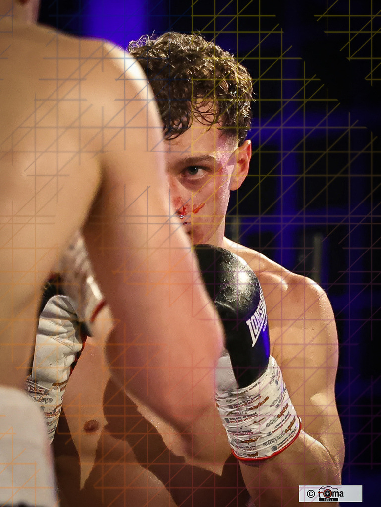 Domenik Arnold erster WM KAmpf 02 2026 tomafocus TB00138 | professionelle Sport- und Eventfotografie von Tomafocus – dynamische Bilder, emotionale Momente und hochwertige Aufnahmen für jeden Anlass. - Realisiert mit Pictrs.com