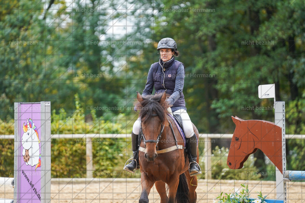 20221009-FAH08832 | Diessen am Ammersee, 2022, Dressur- und Springturnier, Reitsportbilder, Turnierfotografen Bayern, Pferdefotografen, Fotoagentur Herrmann, Turnierbilder