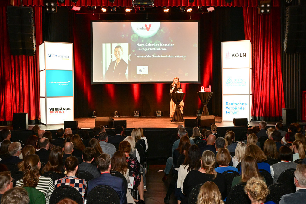 0355Media_V_Award_2025_Foto_Stefan_Wernz | Fotograf Köln - Realisiert mit Pictrs.com