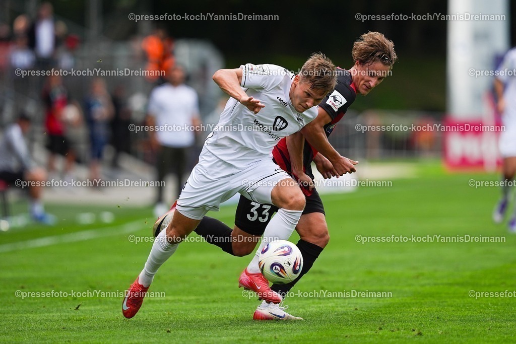xydr03082501031 | 03.08.2025, xydrx, Fußball, 3.Liga, Viktoria Köln - FC Schweinfurt 05, Saison 2025 2026, Sportpark Höhenberg:  Sebastian Mueller (1.FC Schweinfurt 05 #37) im Zweikampf gegen Jonah Benedict Sticker (Viktoria Köln #33) DFB regulations prohibit any use of photographs as image sequences and or quasi-video.