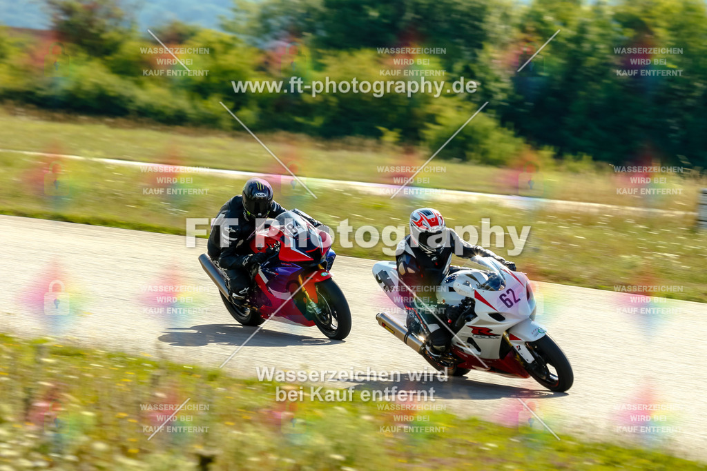 Chambley Juli-0242 | Hier findet Ihr Bilder von Touristenfahrten auf der Nürburgring Nordschleife oder von anderen Veranstaltungen die ich besucht habe. Viel Spass beim Durch Schauen 