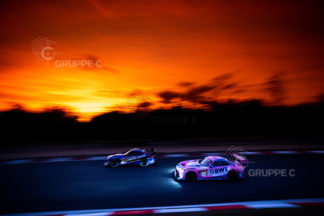 24hNbr22_052621353504855JS_JS | Maro Engel, Jules Gounon, Daniel Juncadella  - Realisiert mit Pictrs.com
