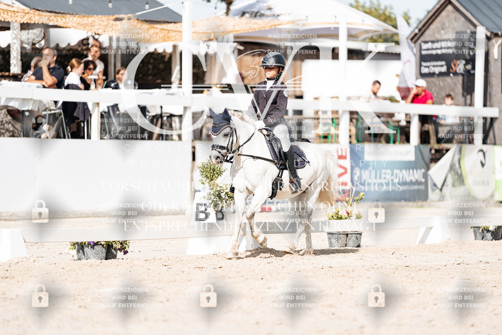 CK905755 | Turnierfotografie Pferdefotografie Trier Rheinland-Pfalz Pferdesport Reitsport Tierfotografie Sportfotografie Pferdevideo Pferdevideografie Equestrianvideography equestrianphotography  - Realisiert mit Pictrs.com