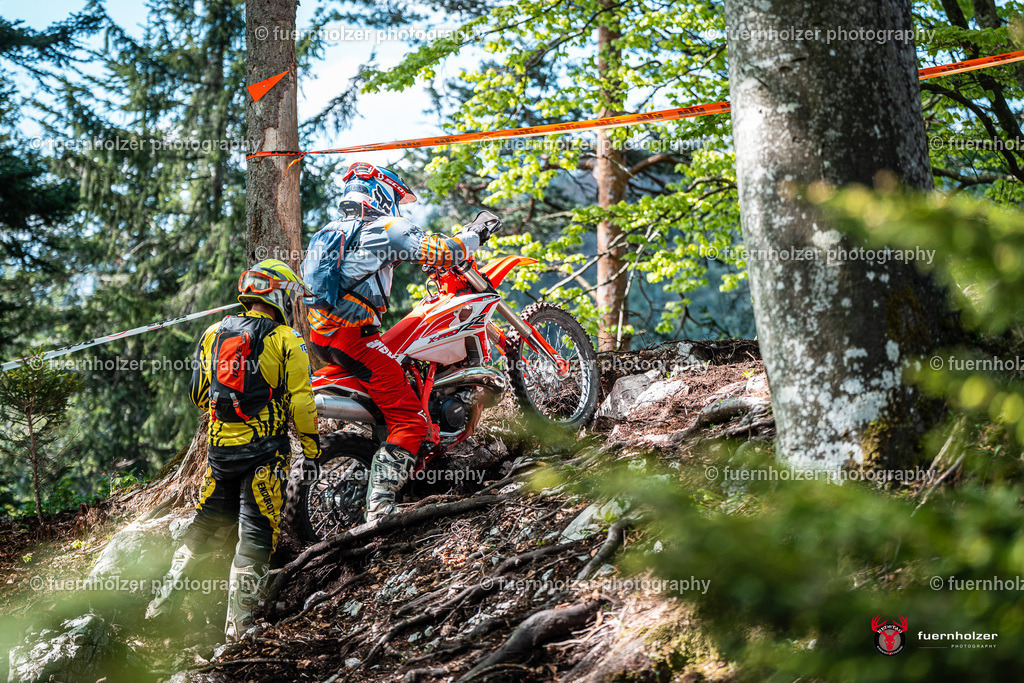 fuernholzer_250501-C2-137 | Fotografische Impressionen von der Red Stag Enduro Extreme by fuernholzer-photography.com. Endurosport in Österreich fotografisch festgehalten von fuernholzer. Auftragsfotografie für Private, Gewerbefotos und Industriefotografie. Eventfotografie, Sportfotografie und Motorsportfotografie. Anbieter von Fotoworkshops, Fototraining, fotografischen Vorträgen und Fotoseminaren.
