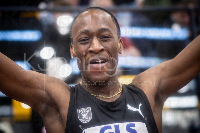 Deutsche Leichtathletik-Hallenmeisterschaften; Dortmund, 01.03.2026 | Grosse Freude: Peter Osazee (MTG Mannheim) ist Deutscher Hallenmeister im Dreisprung; Deutsche Leichtathletik-Hallenmeisterschaften am 01.03.2026 in der Helmut-Körnig-Halle in Dortmund. 