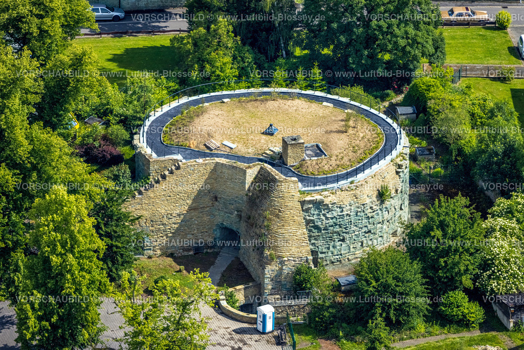 Werl220600732 | Luftbild,Renovierte Schlossruine des ehemaligen kurfürstlichen Stadtschlosses, Werl, Soester Boerde, Nordrhein-Westfalen, Deutschland