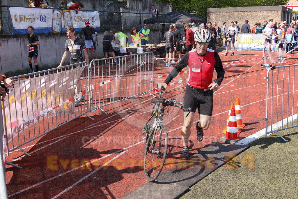 220424_1152_EV8_9130 | Sportfotografie im Rhein-Sieg Kreis, Köln, Bonn, NRW, Rheinland Pfalz, Hessen, etc. Unser Tätigkeitsfeld umfasst den Laufsport vom Volkslauf über den Marathon, Duathlon, Triathon bis zum Ultralauf wie Kölnpfad Ultra oder Schindertrail.