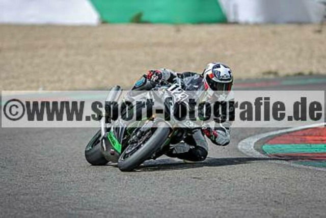 spof1309 | Professionelle Fotos von Sportveranstaltungen, aber auch Hochzeiten und anderen Events. - Realisiert mit Pictrs.com