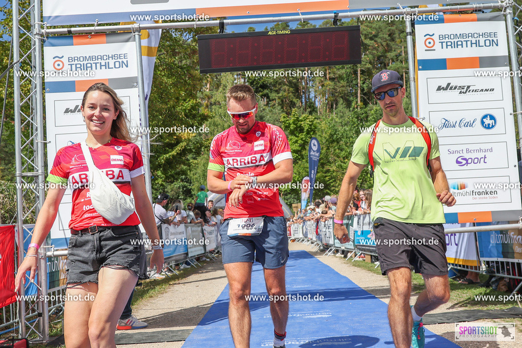 LUR_5885 | Rund um das Thema Sport-Event-Fotografie & individuelle Teilnehmerfotos. Jeder Teilnehmer wird fotografiert.