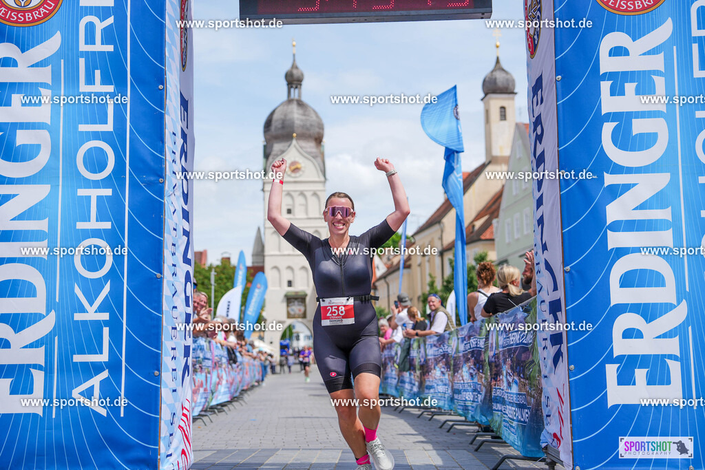DSC04647 | Stadttriathlon Erding 2025. #yourpictrs #sportshot_your_pictrs @Sportshotphotography #stadttriathlonerding Copyright: www.sportshot.de