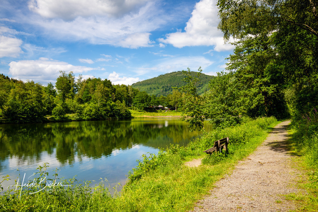 Mai | Bilder und Impressionen zu jeder Jahreszeit aus dem Sauerland im Naturpark Sauerland-Rothaargebirge - Realisiert mit Pictrs.com