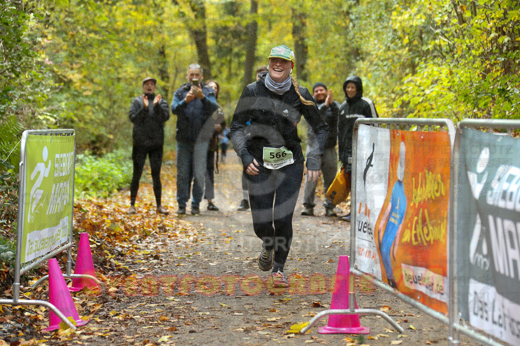 251026_1354_EX1_4028 | Sportfotografie im Rhein-Sieg Kreis, Köln, Bonn, NRW, Rheinland Pfalz, Hessen, etc. Unser Tätigkeitsfeld umfasst den Laufsport vom Volkslauf über den Marathon, Duathlon, Triathon bis zum Ultralauf wie Kölnpfad Ultra oder Schindertrail.