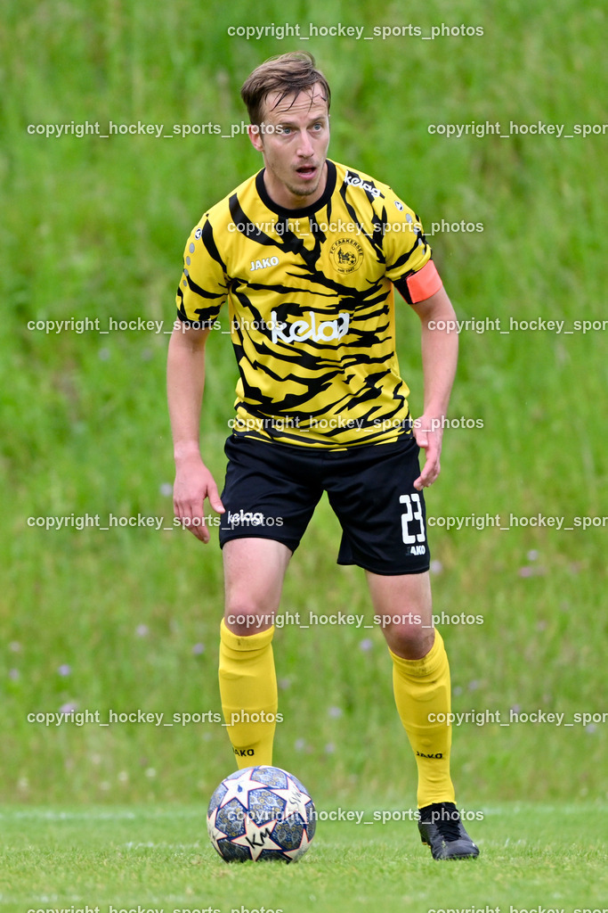 SV Wernberg vs. FC Faakersee | #23 Roman Adunka FC Faakersee, SV Wernberg vs. FC Faakersee, SV Wernberg vs. FC Faakersee am 01.06.2024 in Wernberg (Sportplatz Wernberg), Austria, (Photo by Bernd Stefan)