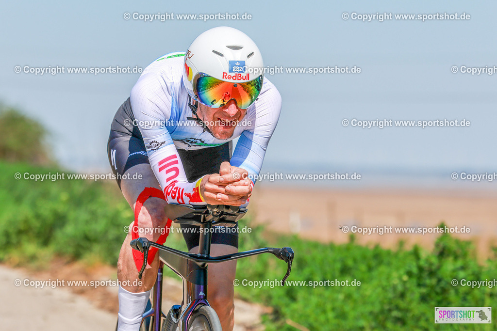 297_AR7_4036 | Neusiedlersee Radmarathon 2026@sportshot_your_pictrs #yourpictures#roadtowm2029 #nrm #neusiedlerseeradmarathon #neusiedlersee #neusiedlerseetourismus #burgenland #mörbisch #nrm26 #burgenlandtourismus #voglundco #poweredbyburgenlandtourismus #radsport #rad #marathon #ucigranfondo #visitburgenland #ucigranfondoworldseries