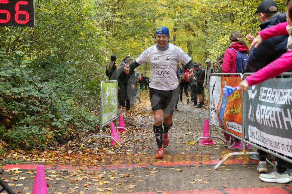 251026_1259_EX1_2133 | Sportfotografie im Rhein-Sieg Kreis, Köln, Bonn, NRW, Rheinland Pfalz, Hessen, etc. Unser Tätigkeitsfeld umfasst den Laufsport vom Volkslauf über den Marathon, Duathlon, Triathon bis zum Ultralauf wie Kölnpfad Ultra oder Schindertrail.