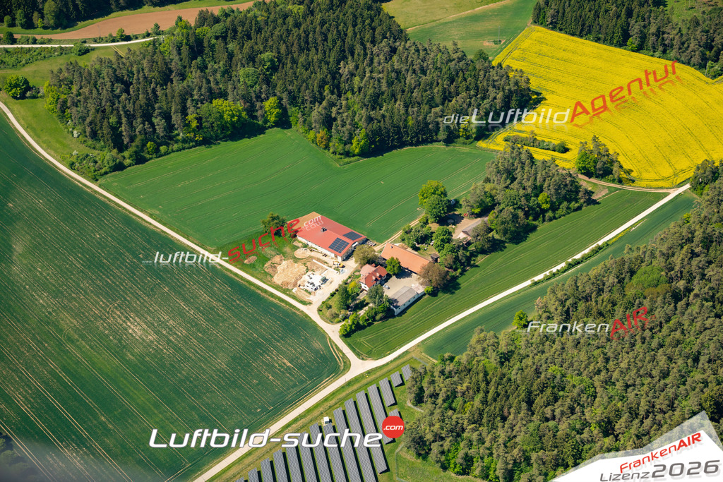 Schrägluftbild  Wolfersdorf  Kastl - Das Luftbild wurde 2025 vom UL-Flugzeug heraus erstellt ( keine Drohne ) - Hochauflösende Luftaufnahme -Nicht vergleichbar mit Google Maps oder Satelittenbilder- Die Geschenkidee !Mit Lizenz und Bildrechte bestellbar
