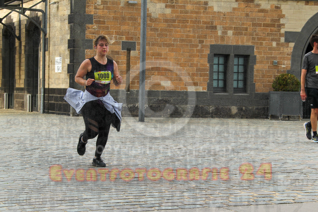 250920_1528_EV4_8880 | Sportfotografie im Rhein-Sieg Kreis, Köln, Bonn, NRW, Rheinland Pfalz, Hessen, etc. Unser Tätigkeitsfeld umfasst den Laufsport vom Volkslauf über den Marathon, Duathlon, Triathon bis zum Ultralauf wie Kölnpfad Ultra oder Schindertrail.