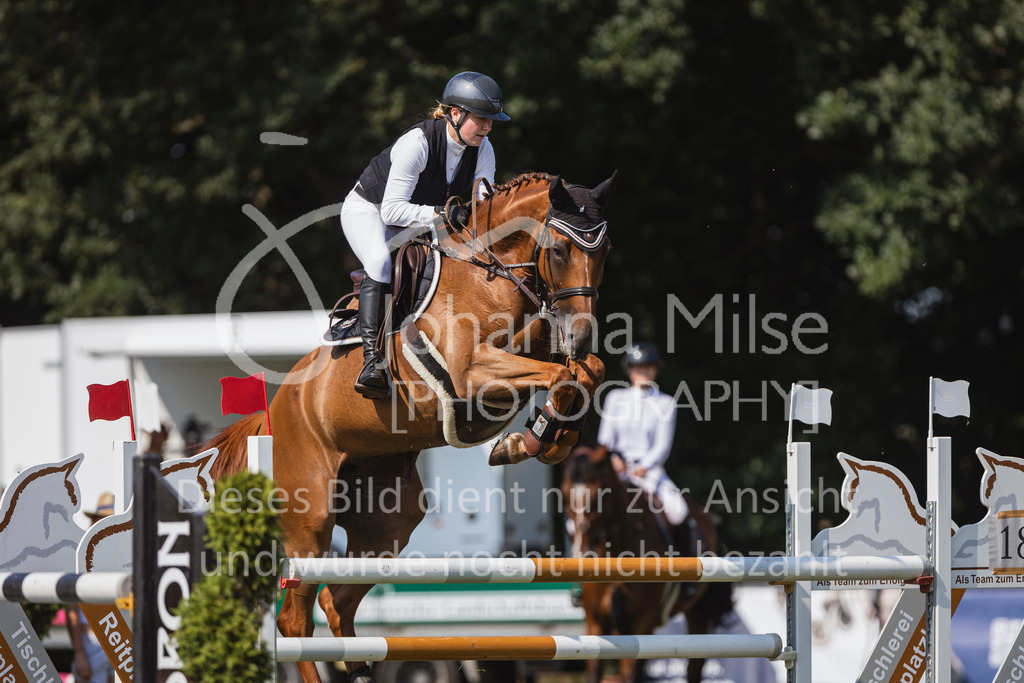 240720_LC_M2-Spr-400 | Deine schönsten Turniermomente als professionelle Fotos! Entdecke hochwertige Pferdesport-Fotografie im Online-Shop. Jetzt Fotos finden & bestellen!