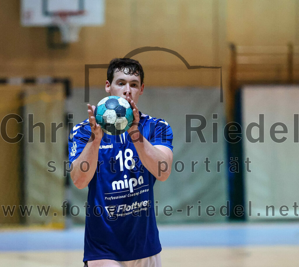 2022-11-19_075_SpVgg_Altenerding_gegen_TG_Landshut_II | Erding, Deutschland, 19.11.2022:
Handball, Bezirksoberliga Männer 2022 / 2023, 9. Spieltag, SpVgg Altenerding gegen TG Landshut II, Endergebnis: 33:31

Niklas Kulhanek (TG Landshut, #18)

Foto: Christian Riedel / fotografie-riedel.net