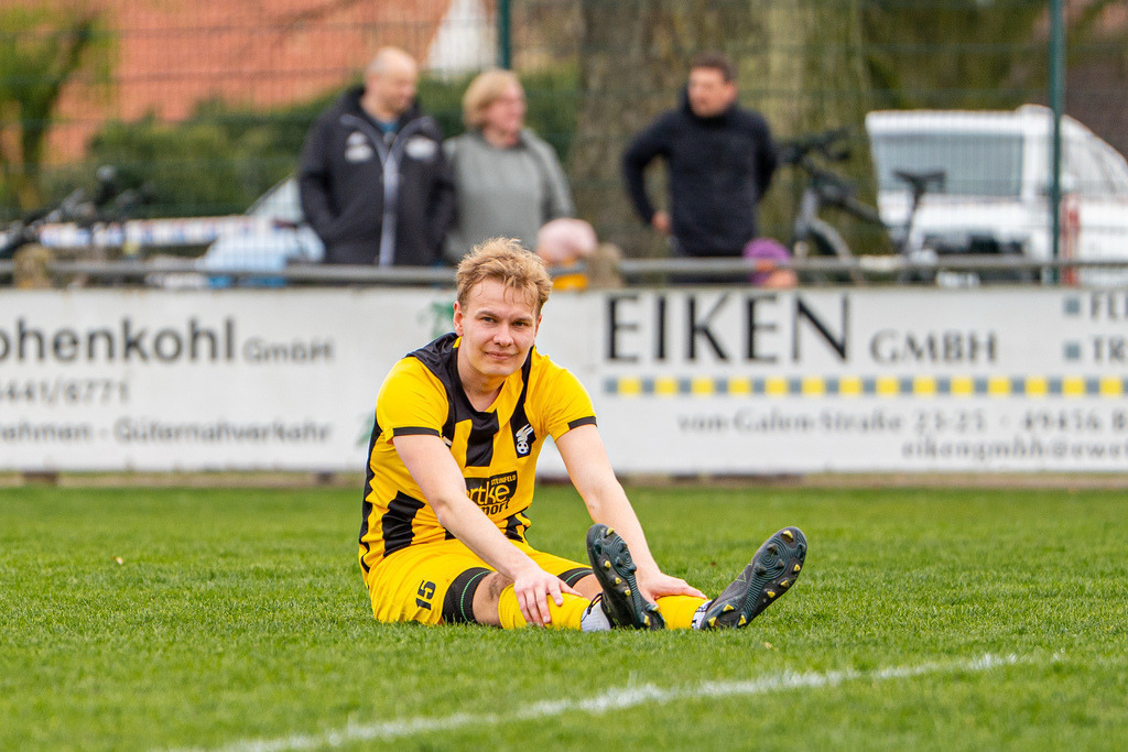Fußball I Herren I Saison 2025-2026 I Kreisliga VEC I 22. Spieltag I SC SW Bakum - SV Falke Steinfeld I 24469 | jns.sportfotos - Realisiert mit Pictrs.com