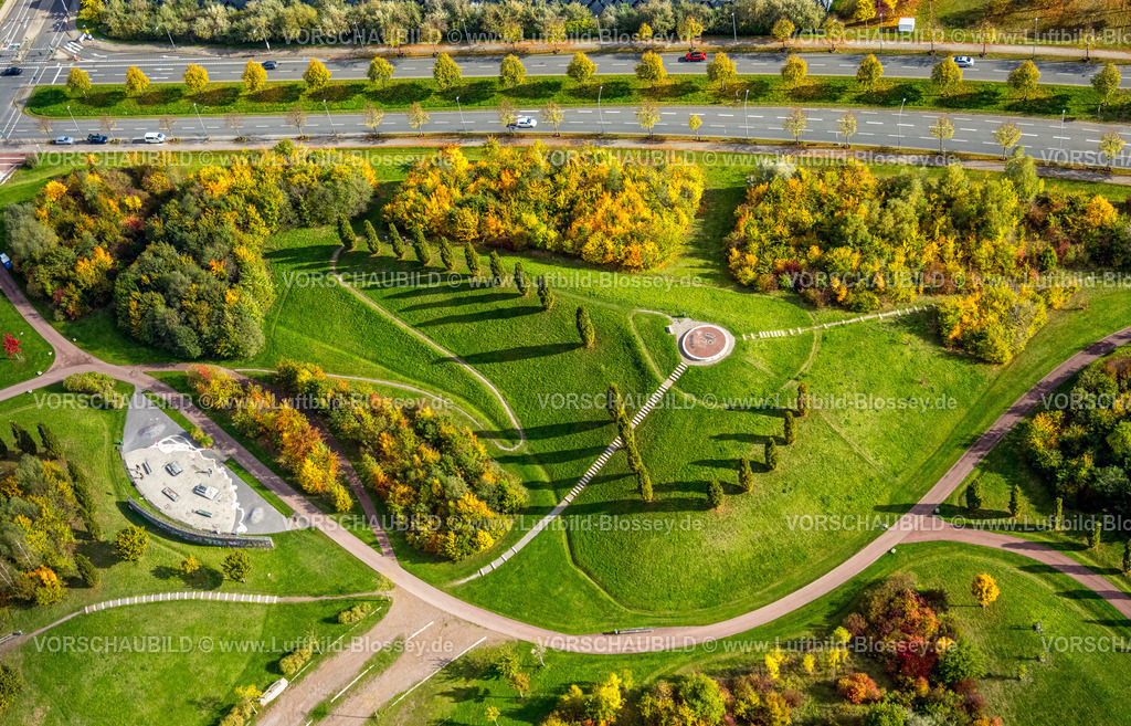 Essen251003317Mitte | Luftbild, Krupp-Park mit herbstlichen Bäumen, Formen und Farben, Westviertel, Essen, Ruhrgebiet, Nordrhein-Westfalen, Deutschland