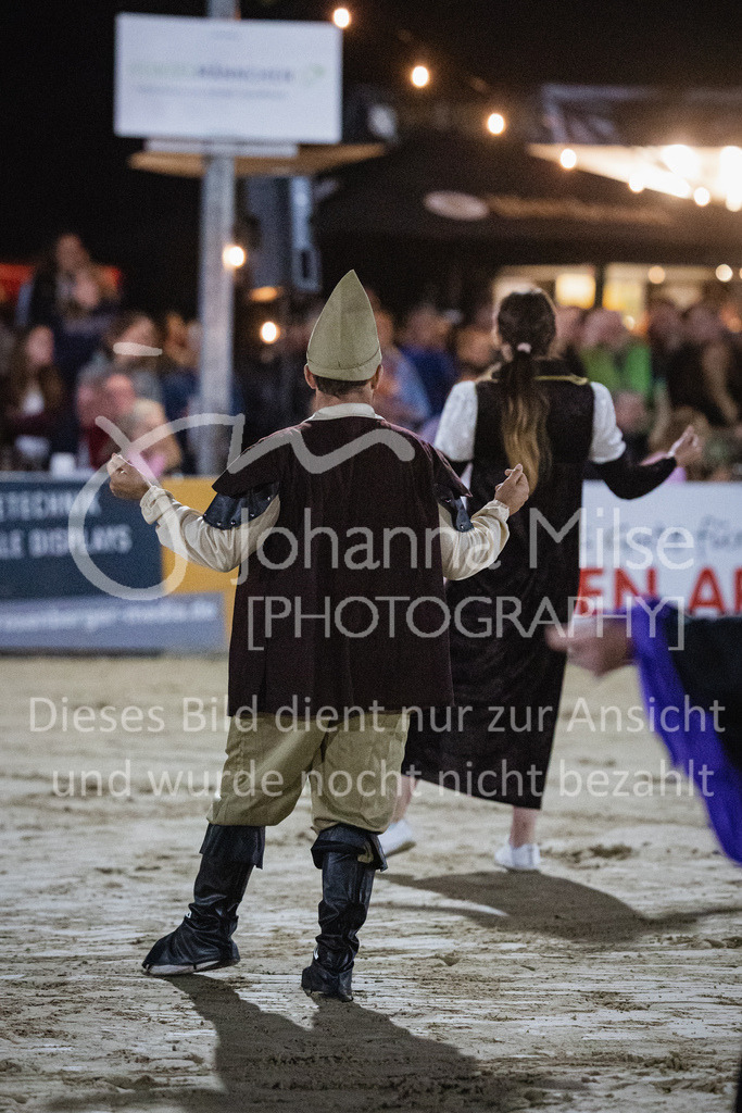 230827_Delbrueck_Kostuem-769 | Deine schönsten Turniermomente als professionelle Fotos! Entdecke hochwertige Pferdesport-Fotografie im Online-Shop. Jetzt Fotos finden & bestellen!